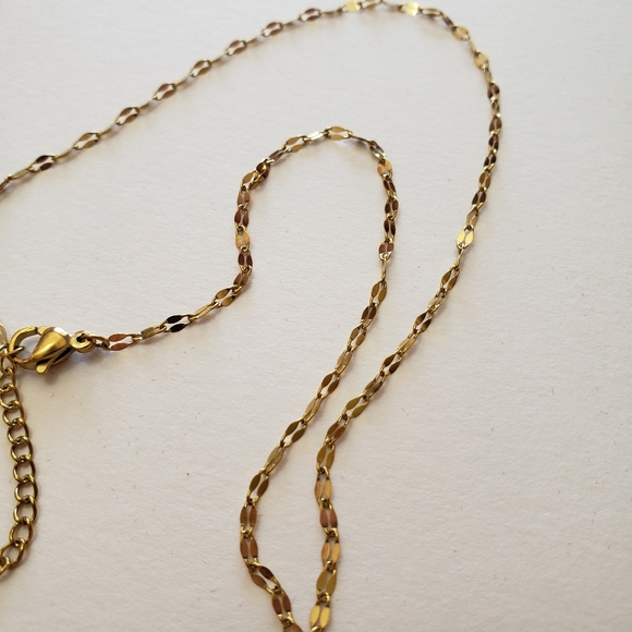 Gold tone Necklace with Rhinestones heart pendant - Picture 3 of 10